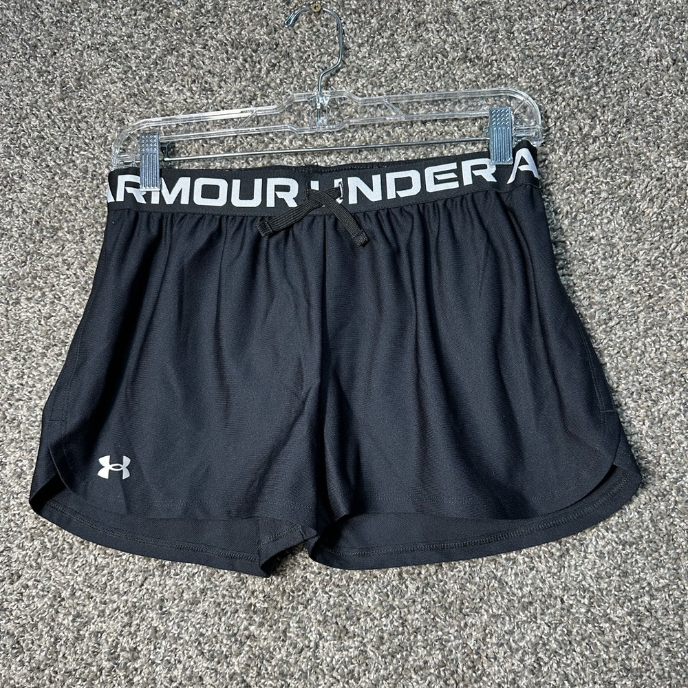 NWOT Under Armour Girls' Play Up Solid Shorts Size Large - Picture 2 of 4